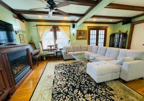 Jamaica Plain Apartment | Victorian Condo