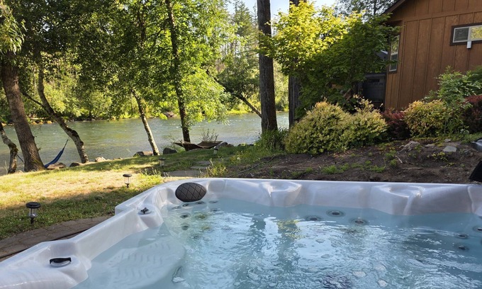 Vida House | VidaViewResort.com: best riverfront value.