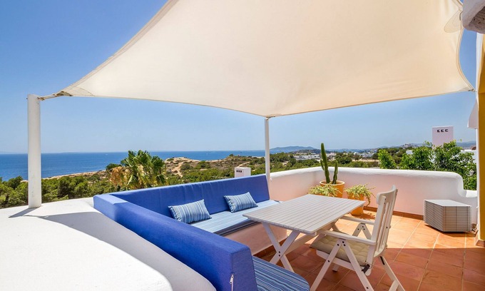 Cap Martinet Villa | Views, comfort & relax in a great location