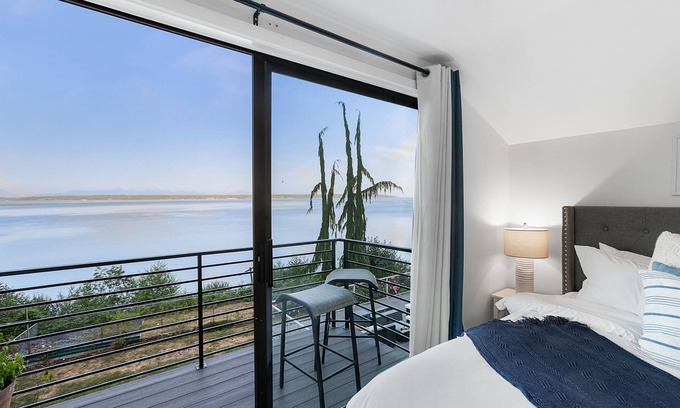 Camano Island House | Views Seclusion & Cozy Island Comfort