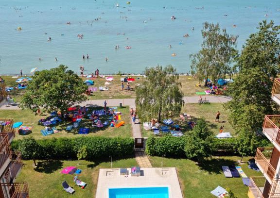 Siofok-Szabadifurdo Apartment | Viktória ~Vízparti ~ Medencés ~ Apartman