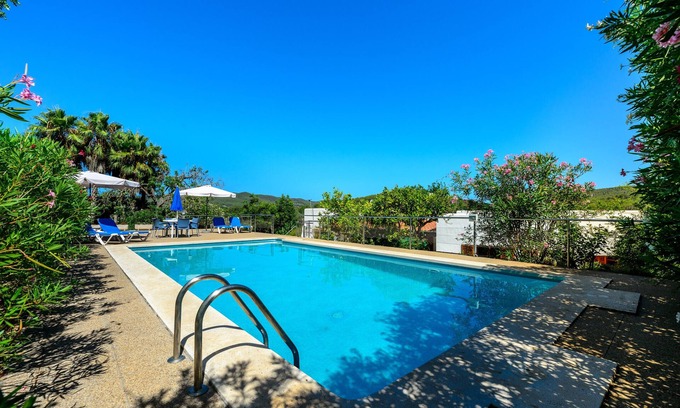 Santa Gertrudis House | Villa "Can Joan den Coves" with Mountain View, Pool & Wi-Fi