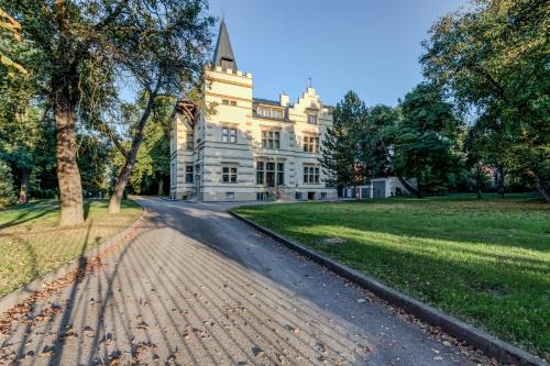 Slavkov u Brna House | Vila Austerlitz