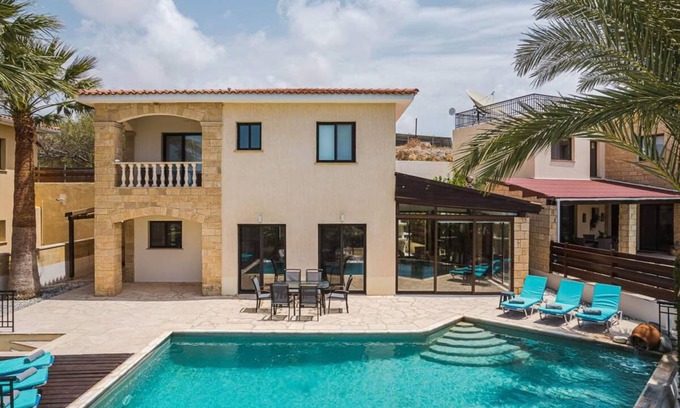 Kouklia Villa | Villa ∙ 3 bedrooms ∙ 6 guests
