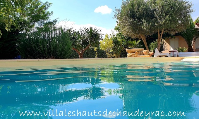 Bagnols-sur-Ceze Villa | Villa 8 to 10 people with private heated pool in the Gard
