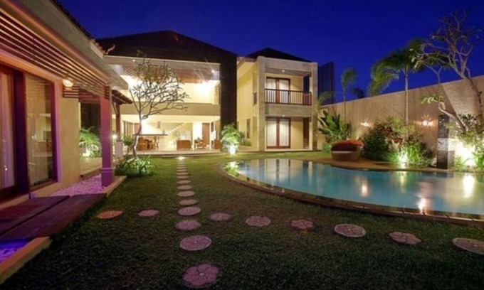 Dewi Sri Villa | Villa A luxury 5 BR villa Kuta, Bali