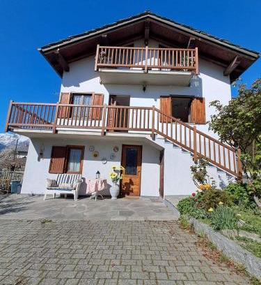Montan-Angelin-Arensod Villa | VILLA ADRY Aosta Sarre Your freedom