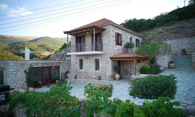 North Kynouria House | villa agiasofia