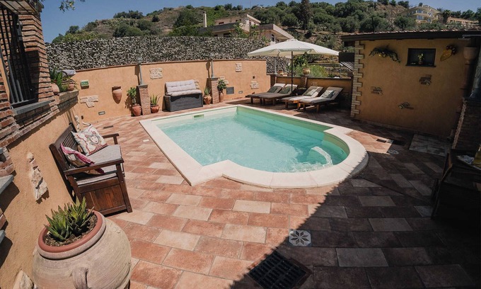Sant'Alessio Siculo Villa | "VILLA ALECLA" - Sea Villa near Taormina.