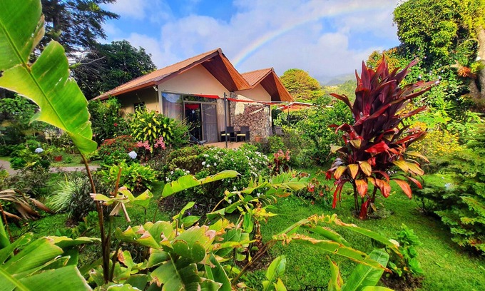 Boquete Cabin | Villa Alejandro-Luxurious Cabin with stunning view