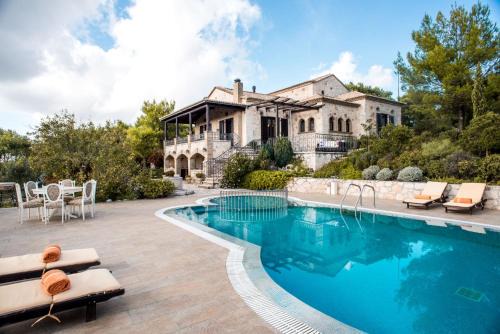 Koiliomenos Villa | Villa Alexandros - Stone Villa