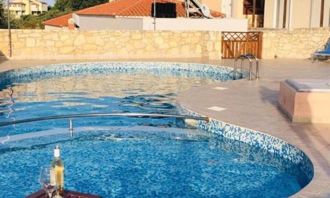 Megala Chorafia Villa | Villa Alysso, fully equipped, modern with shared pool & sea and mountain view