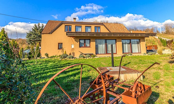 Bednja Villa | Villa Andy - Two Bedroom Villa, Sleeps 6