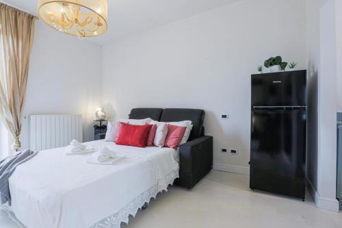 Capanne-Prato-Cinquale Apartment | Villa Artistica con Piscina e Giardino