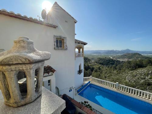 La Font d'en Carros Apartment | Villa Arturo Tossal Gross
