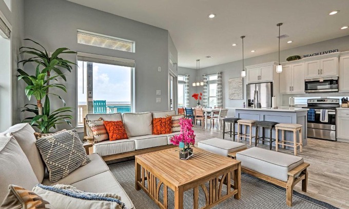 Galveston House | Villa Azul Galveston Home Modern and Beachfront!