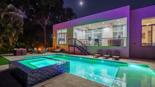 Edgewood House | Villa Azul Luxe Retreat
