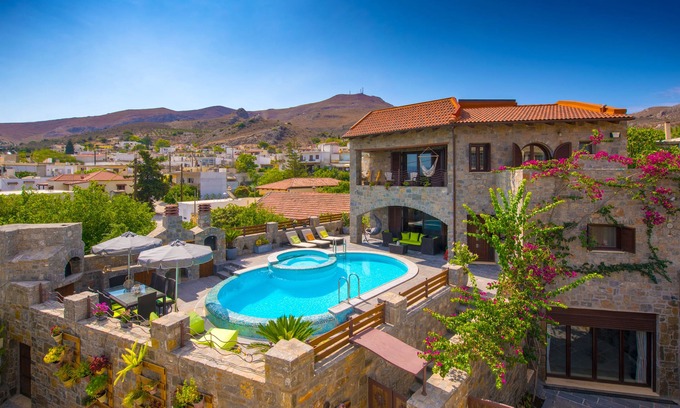 Pombia Villa | Villa Belladonna - A oasis of luxury and relaxation