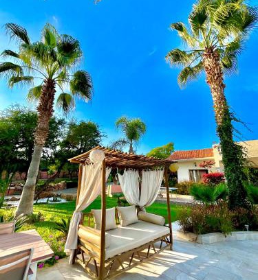 Drargua Villa | Villa blanche piscine chauffée