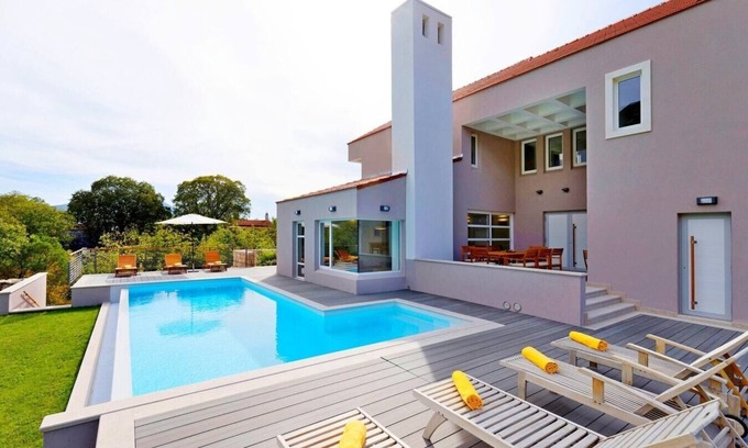 Tucepi Villa | Villa Bozica - Modern villa with pool in Zupa