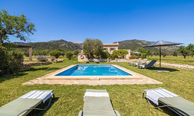 Selva Villa | Villa 'Casa De Los Almendros' with Mountain View, Private Pool and Wi-Fi