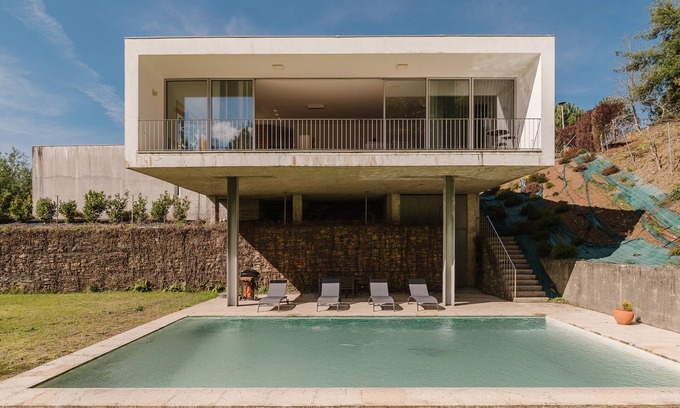 Ponte de Lima Villa | Villa 'Casa Do Golf' with Mountain View, Private Pool and Wi-Fi