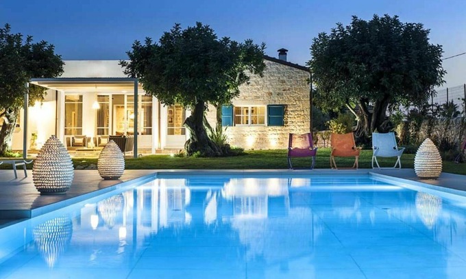 Campanella-Gianforma Villa | Villa Casi o Cantu - Holiday rental with swimming pool in Val di Noto, Sicily