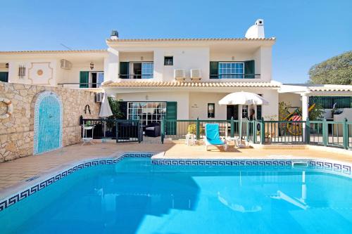 Urbanizacao dos Calicos House | Villa Catarina