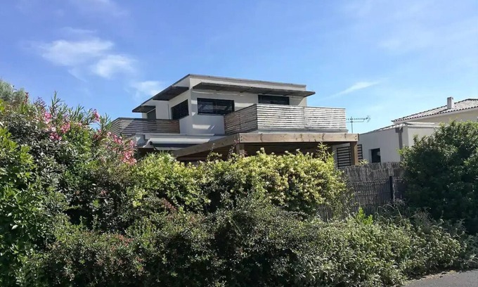 Jacou Villa | Villa Contemporaine en Bois Avec Piscine Proche de Montpellier