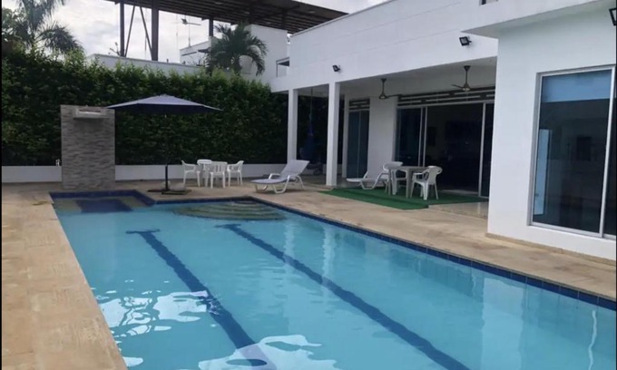 Flandes House | Villa Coralito