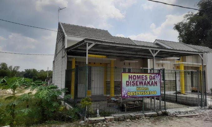 Gresik Villa | Villa D4 Madureso