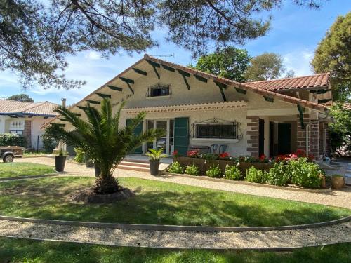 Soorts-Hossegor Villa | Villa de charme avec piscine à 500m des plages