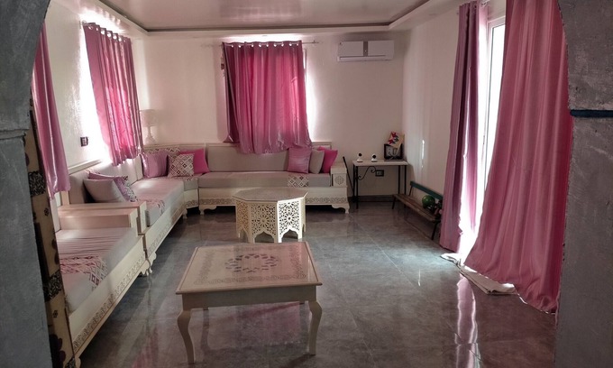 Hawmat al Badawiyin Villa | Villa de Standing Romantique et Très Spacieuse