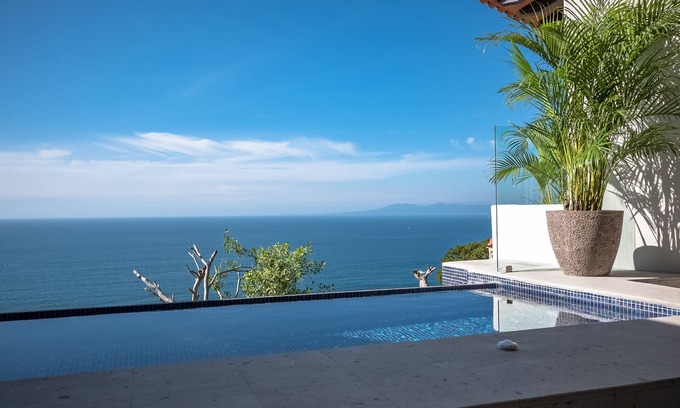 Conchas Chinas Hotel | Villa Divina Luxury Boutique – Adults Only