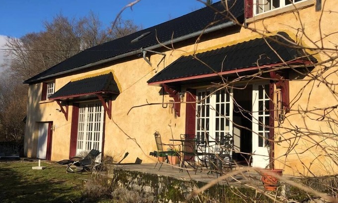 Moux-en-Morvan Villa | Villa du Cerney - Lake des Settons