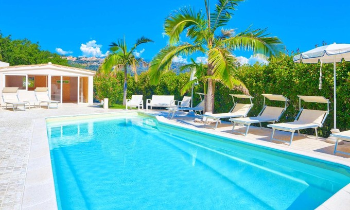 Costarainera Villa | Villa Emanuele Costarainera