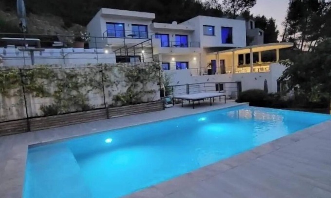 Bedarrides Villa | Villa en Provence