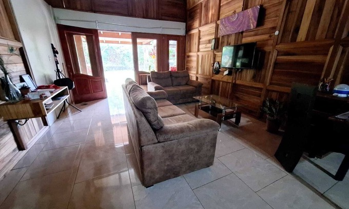 Alegria Cottage | Villa Esmeralda House