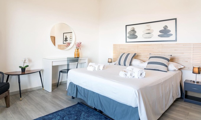 Gravina di Catania Villa | Villa 'Etna Relax' with Sea View, Balcony, Garden & Wi-Fi
