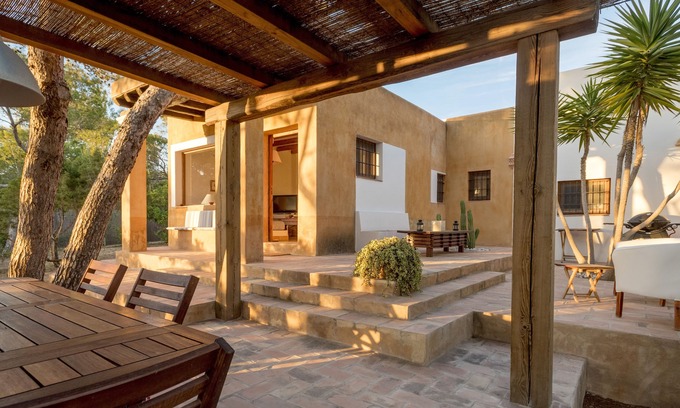Cala Comte Villa | Villa for 4 people 500 m from the beach