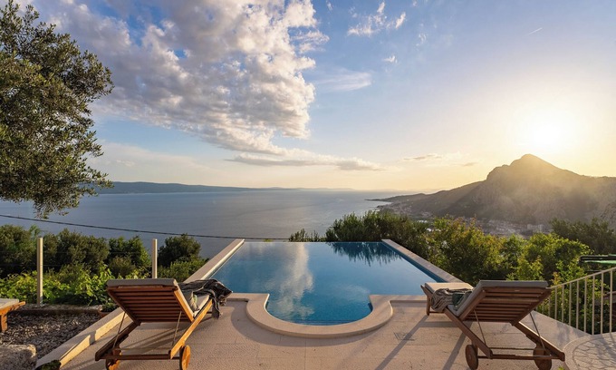 Borak House | VILLA FAVOLA OMIS CHARMING 2 BEDROOMS HOUSE WITH AMAZING SEA VIEW