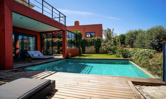 Charneca Villa | Villa Fiori - Four Bedroom Villa, Sleeps 8