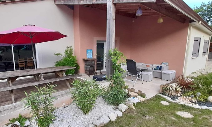 La Chapelle-Gonaguet House | Villa