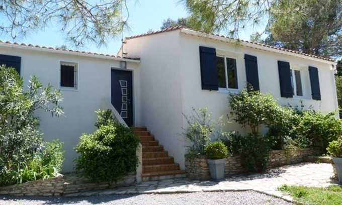 Saint-Clement-de-Riviere House | villa 7 pers with swimming pool on beautiful landscaped garden, near Montpellier