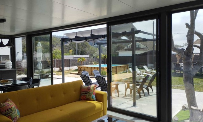 Canyelles Apartment | Villa Franz House Guest house with swimming pool, near Sitges