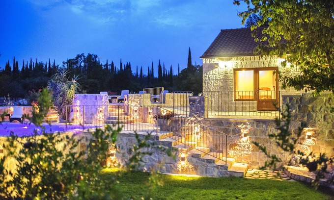Cilipi Villa | Villa Giulia with private pool, near Dubrovnik.