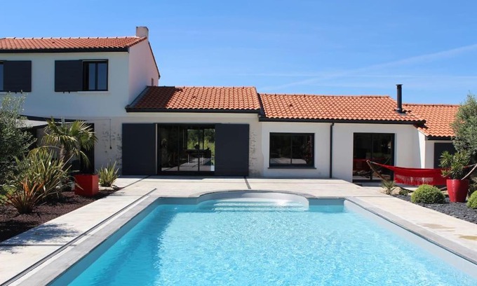 La Chapelle-Heulin Villa | Villa grand standing avec piscine proche Nantes