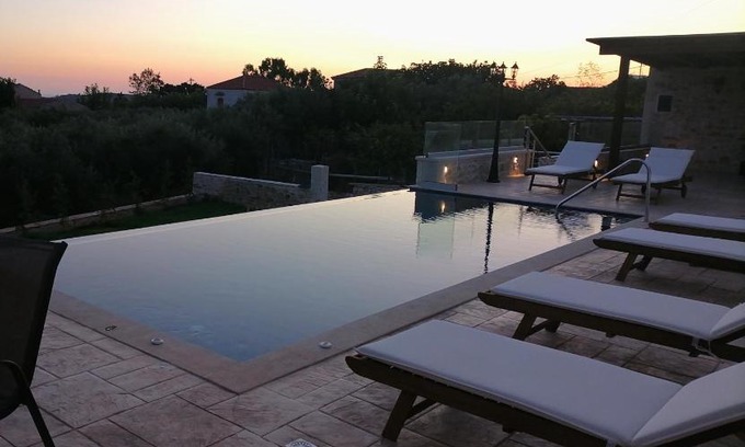 Makhairoi Villa | VILLA HALEPOURI