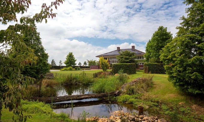 Vierlingsbeek Bed & Breakfast | Villa het Bascour