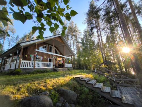 Ruokolahti Villa | Villa HULLU KETTU & Lakehouse